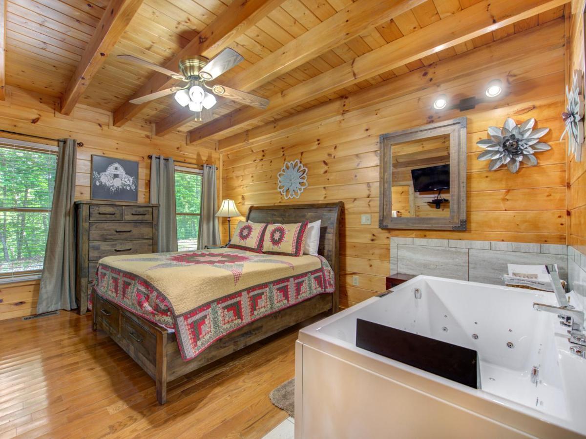 Macys Hideaway Villa Sevierville Exterior photo